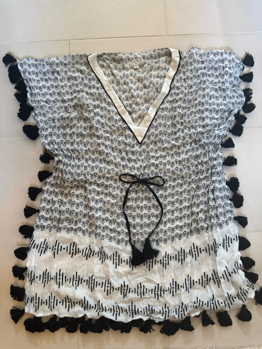 LOFT White Cover-Up with Black Geometric Print